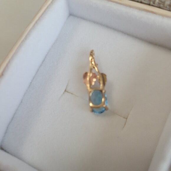 Blue Topaz Yellow Gold Pendant 10k - Picture 4 of 8
